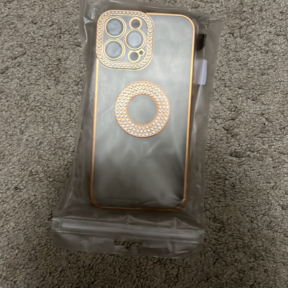 iPhone 13 Pro Max case - Picture 2 of 2